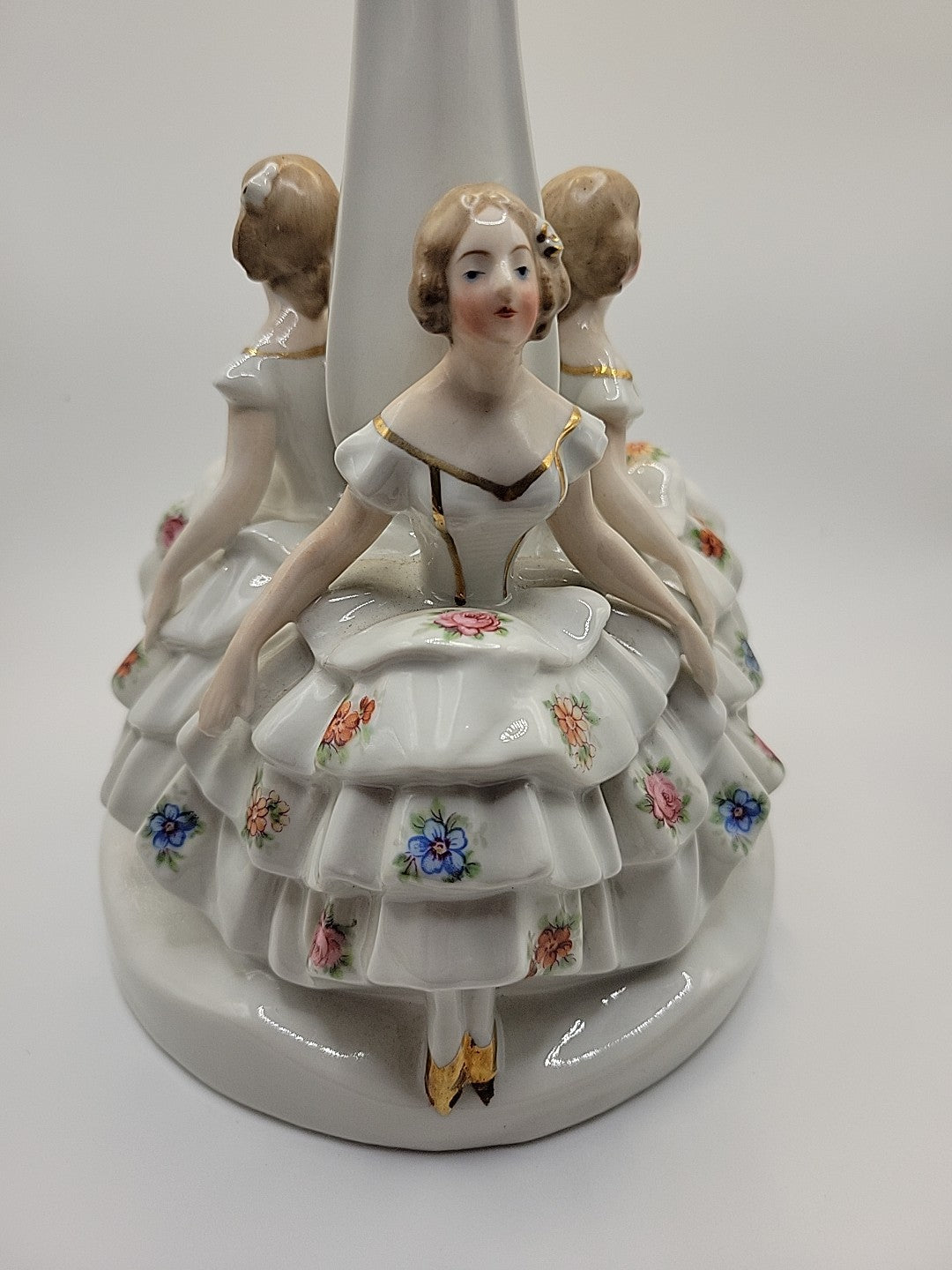 VINTAGE SITTING LADIES BOUDOIR LAMP BASE ONLY NOS PAUL'S GIFTS