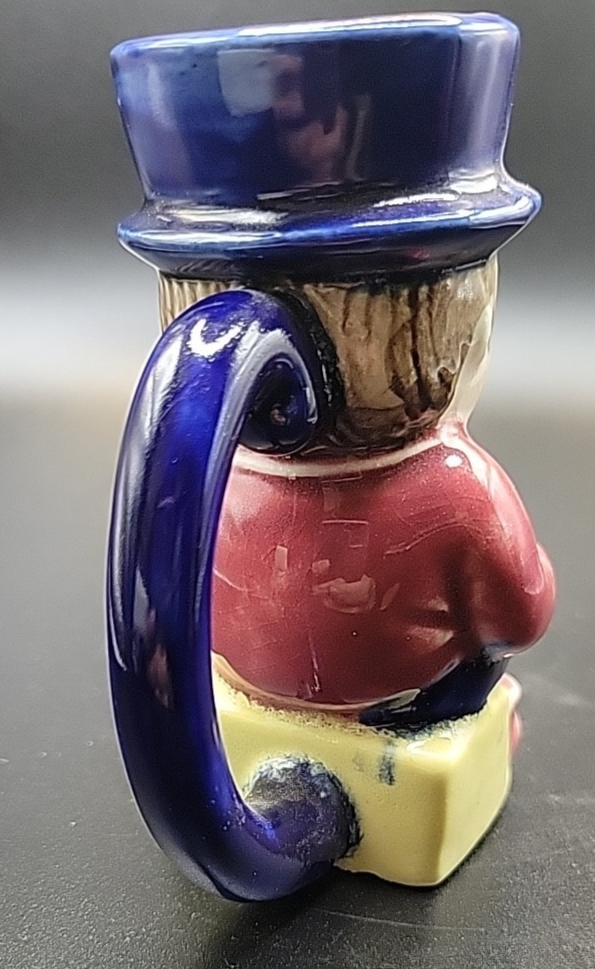 VINTAGE PAUL'S GIFTS MINI TOBY MUG NOS HAPPY MAN SLEEPING SITTING