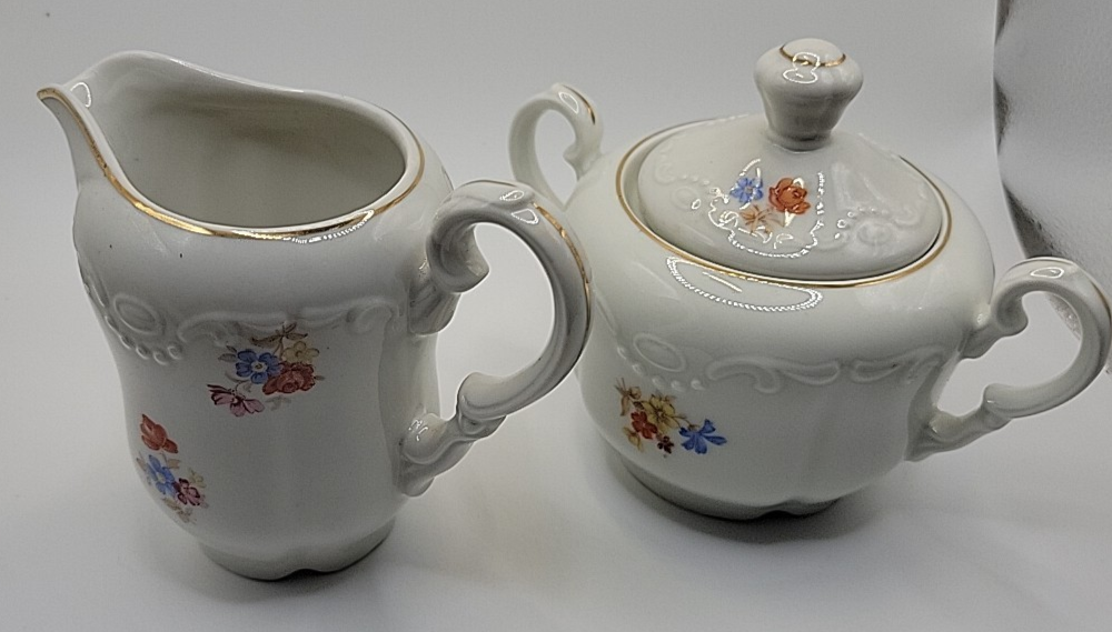 VINTAGE PAUL'S GIFTS NOS CREAMER PITCHER & LIDDED SUGAR GERMANY FLORAL PRINT