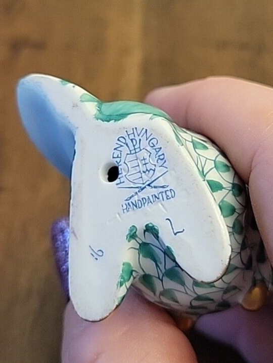 Vintage Herend Single Rabbit On Hind Legs Lopsided Ear Green Fishnet