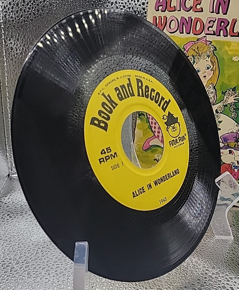 Book & Record 'Alice In Wonderland' 1970's by Peter Pan Recs 45 RPM w Book