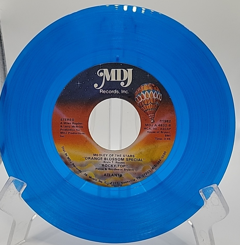 Atlanta DIXIE DREAMING - MEDLEY OF THE STARS MDJ Records Blue 45 1982