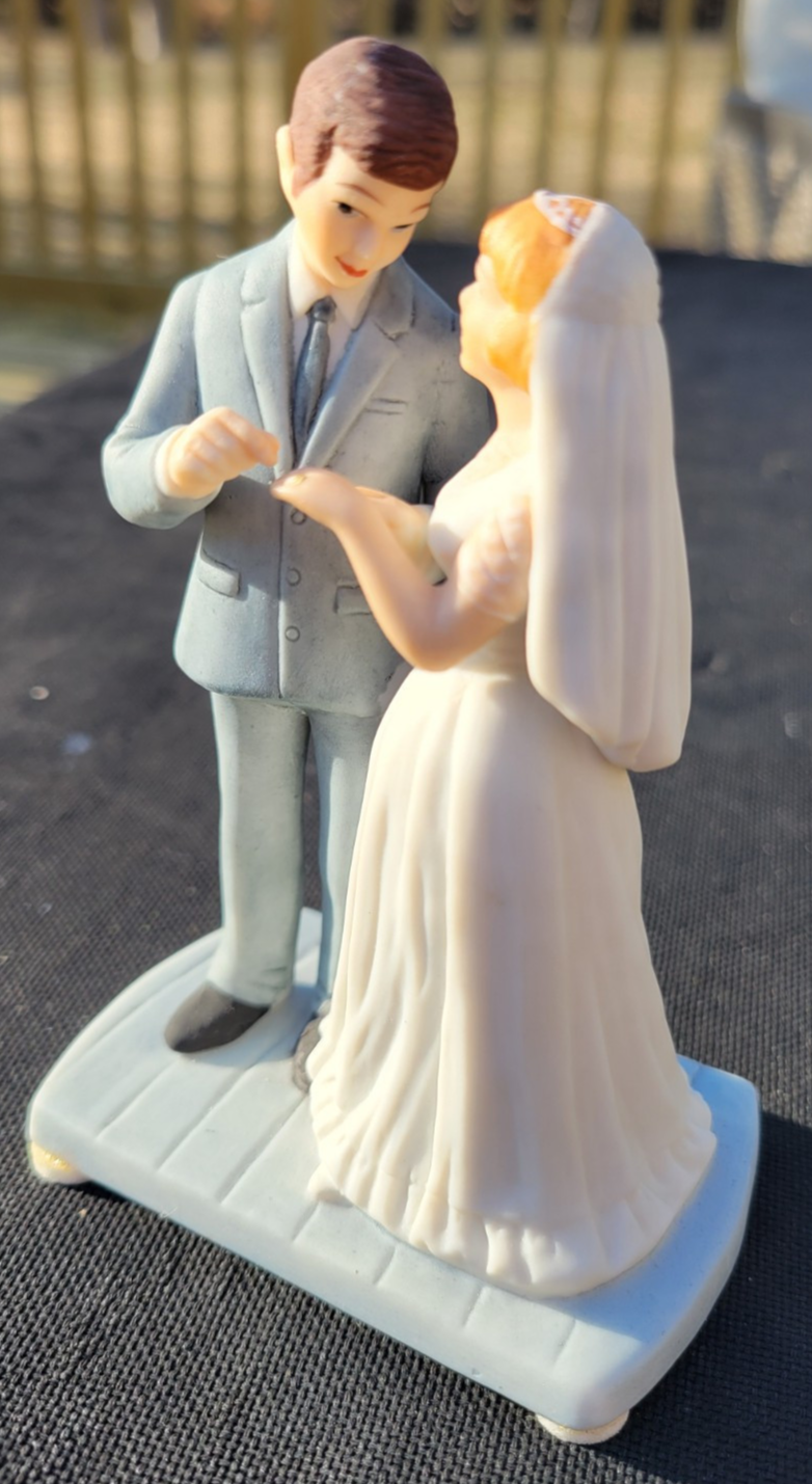 Vintage Norman Rockwell BRIDE AND GROOM Figurine 1989