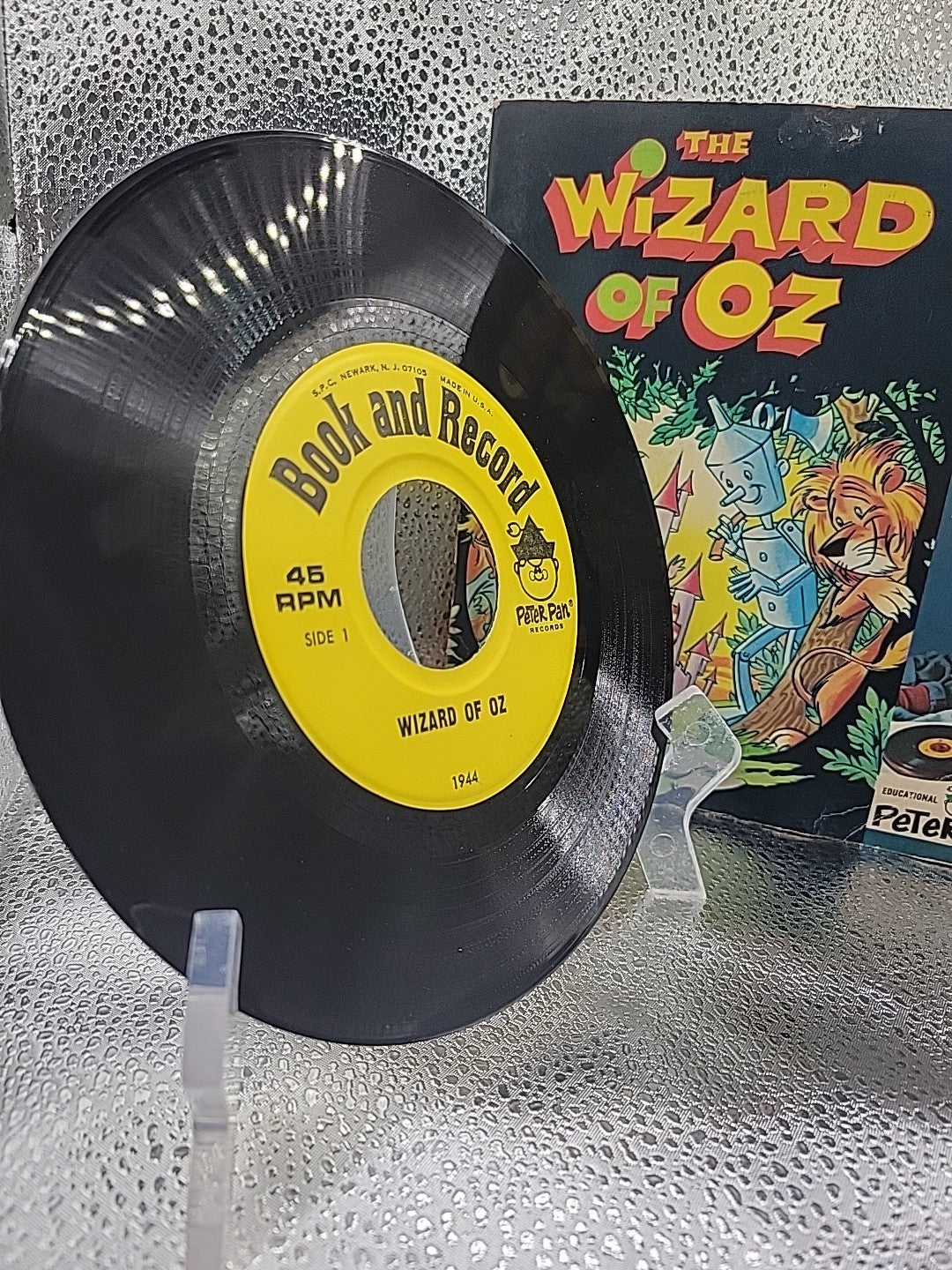 Book & Record 'The Wizard Of Oz' 1970's by Peter Pan Recs 45 RPM w Book