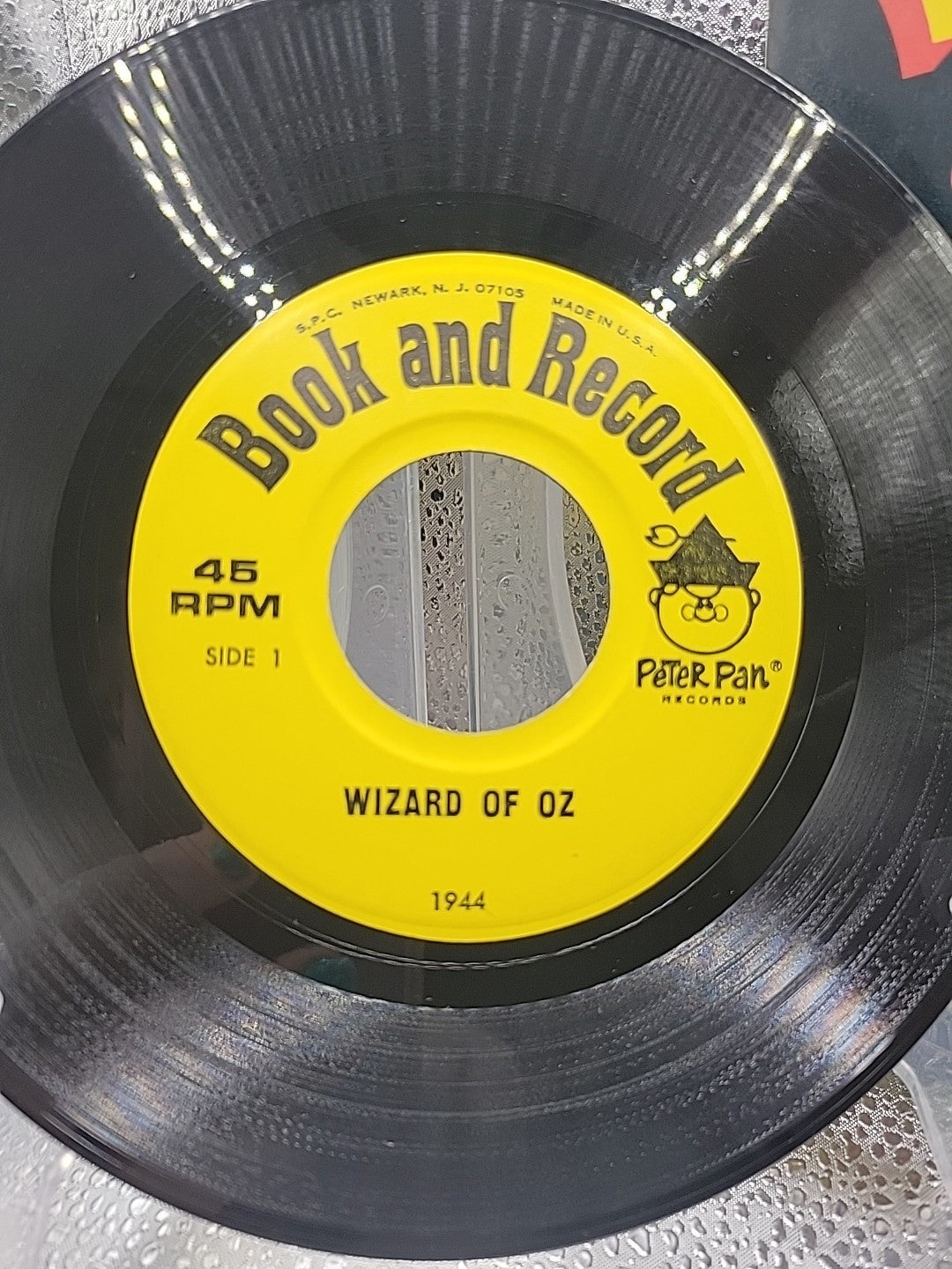 Book & Record 'The Wizard Of Oz' 1970's by Peter Pan Recs 45 RPM w Book