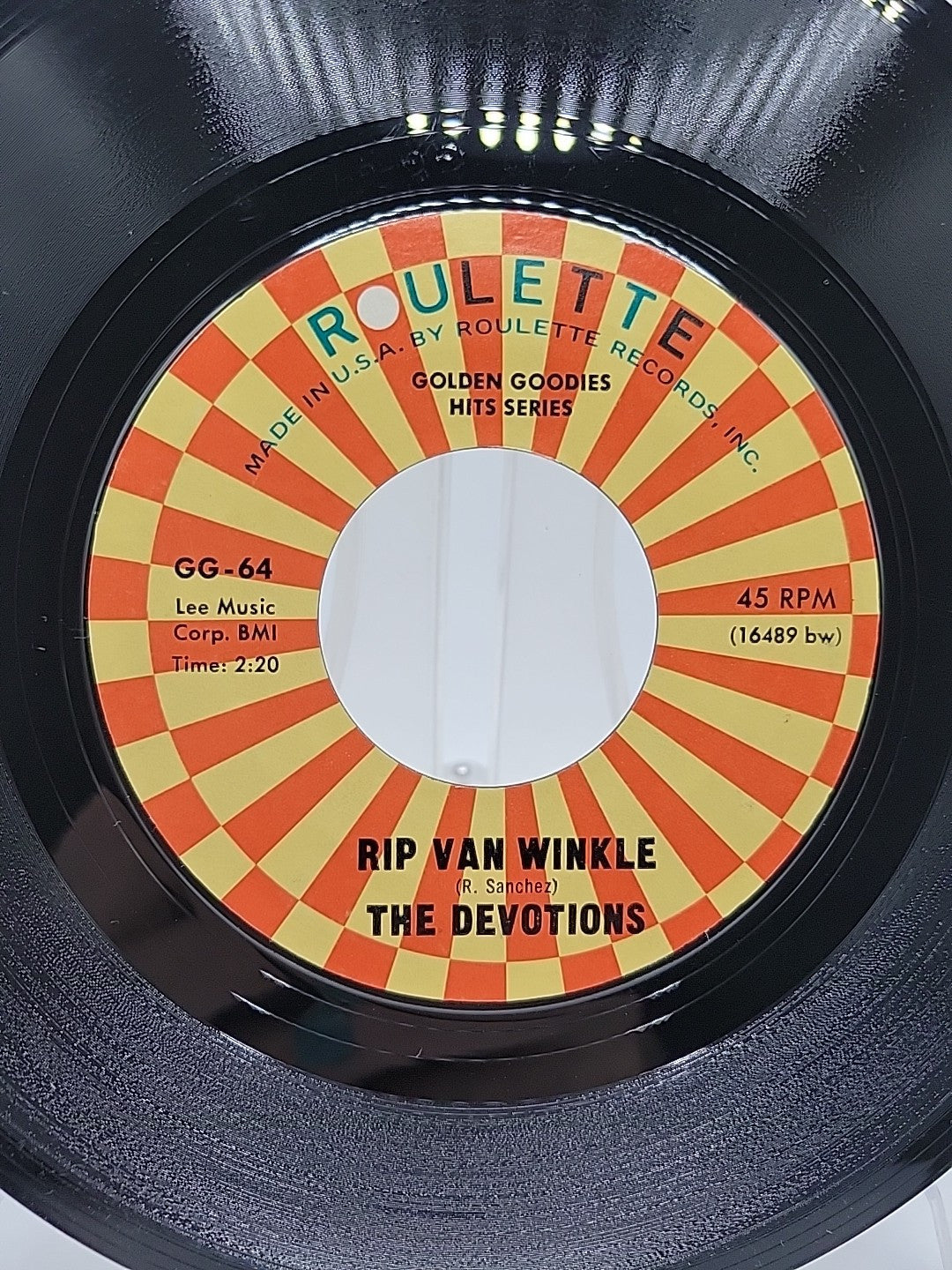 Darrell & The Oxfords PICTURE IN MY WALLET & The Devotions Roulette Records 45