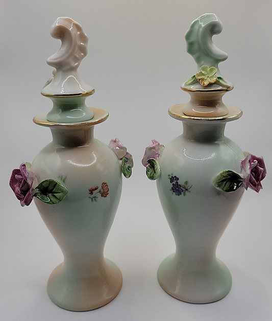 VINTAGE PAUL'S GIFTS PAIR VANITY PERFUME ESSENTIAL OIL PORCELAIN DECANTERS NOS