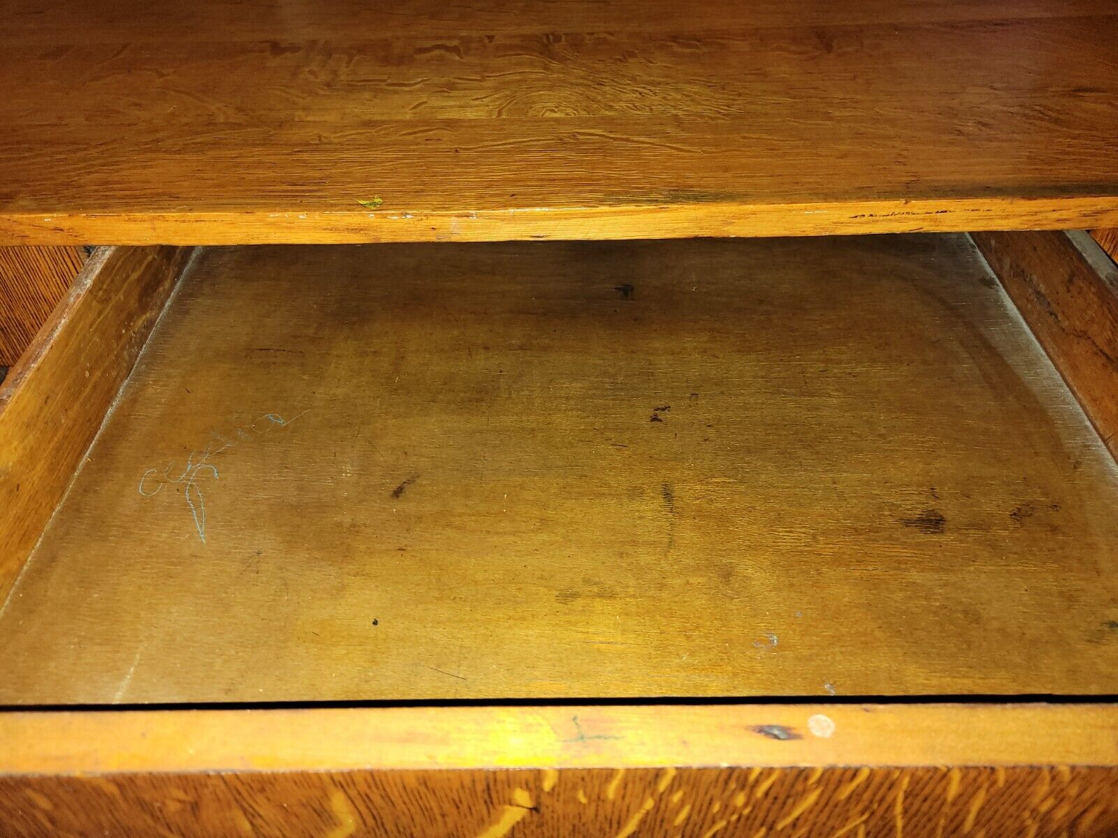 Vintage Quartersawn Oak Writing Library Desk As-Is with Drawer