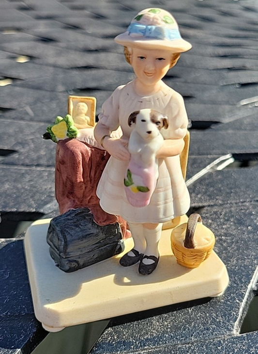 Vintage Norman Rockwell's VACATION'S OVER Figurine NRM Collections 1986