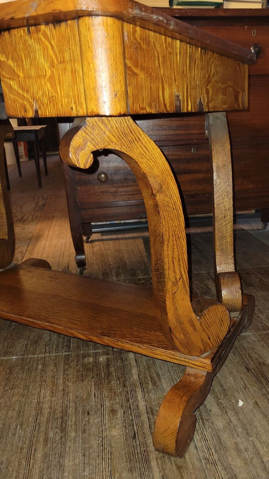 Vintage Quartersawn Oak Writing Library Desk As-Is with Drawer