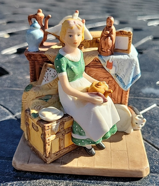 Vintage Norman Rockwell DREAMS IN THE ANTIQUE SHOP  Figurine 1984