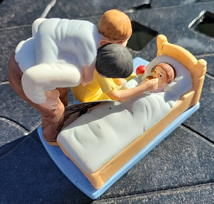 Vintage Norman Rockwell SEP Collection SWEET DREAMS Figurine 1987