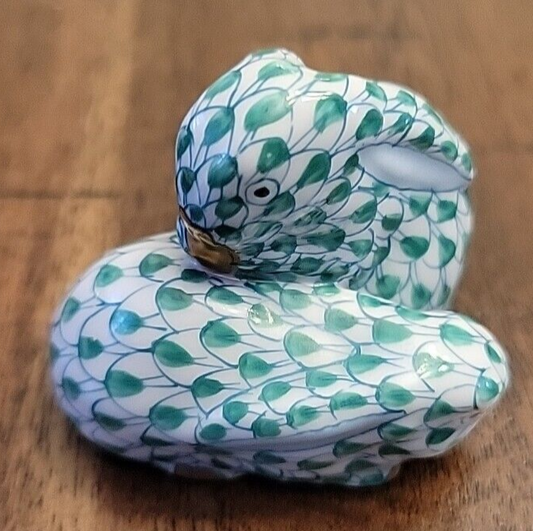 Vintage Herend Pair of Rabbits Curled Up Green Fishnet