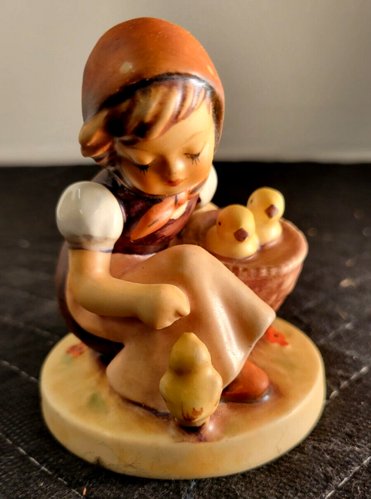 Vintage Hummel Goebel Figurine Chick Girl 57/0 W Germany TMK3