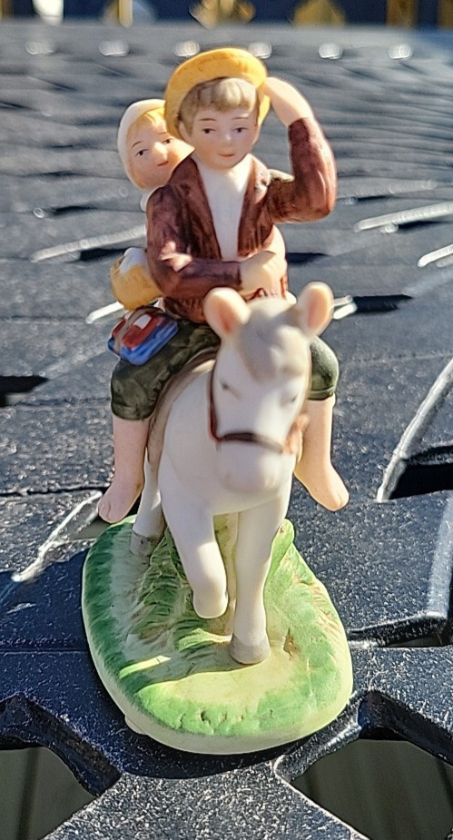 Vintage Norman Rockwell's OFF TO SCHOOL Figurine 1984
