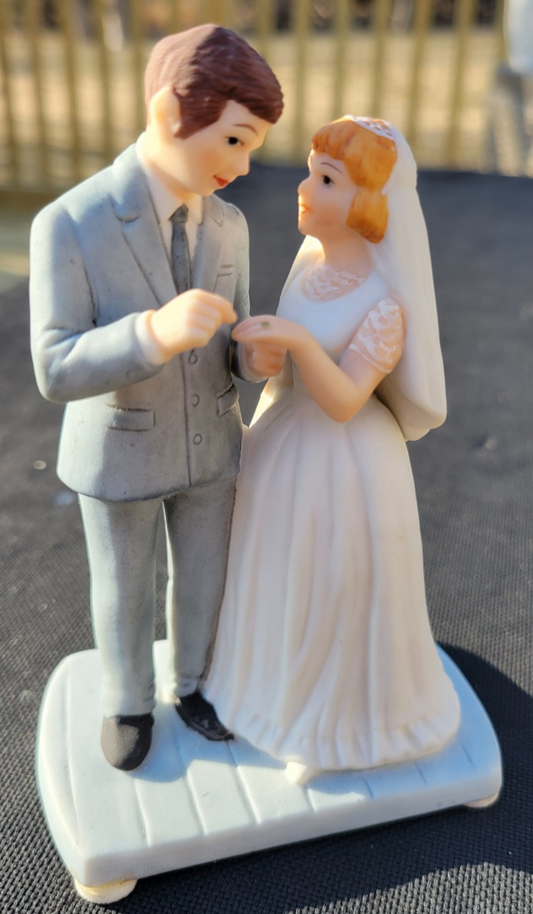 Vintage Norman Rockwell BRIDE AND GROOM Figurine 1989