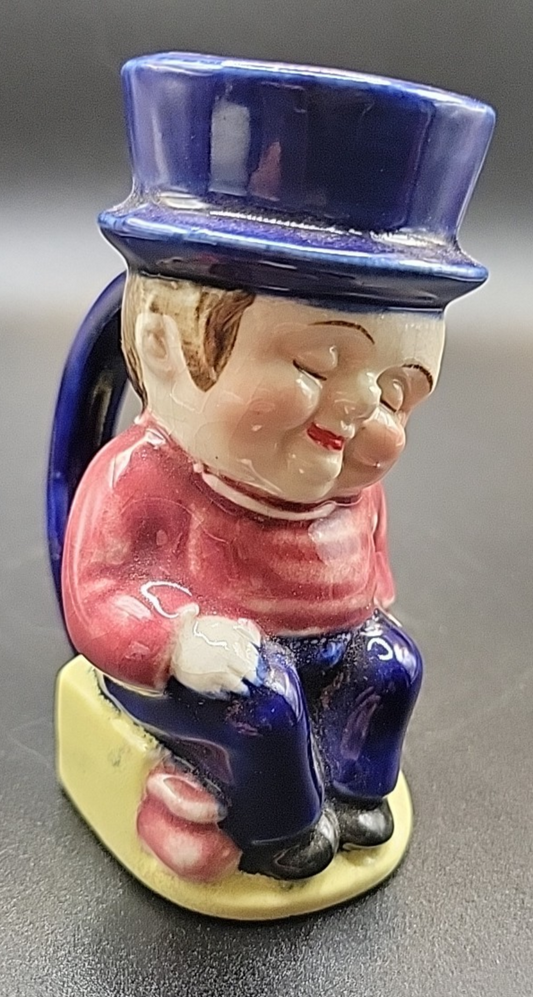 VINTAGE PAUL'S GIFTS MINI TOBY MUG NOS HAPPY MAN SLEEPING SITTING