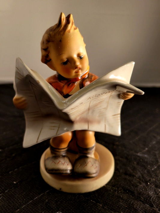 Vintage Hummel Goebel Figurine Latest News 184/27  TMK3 W Germany